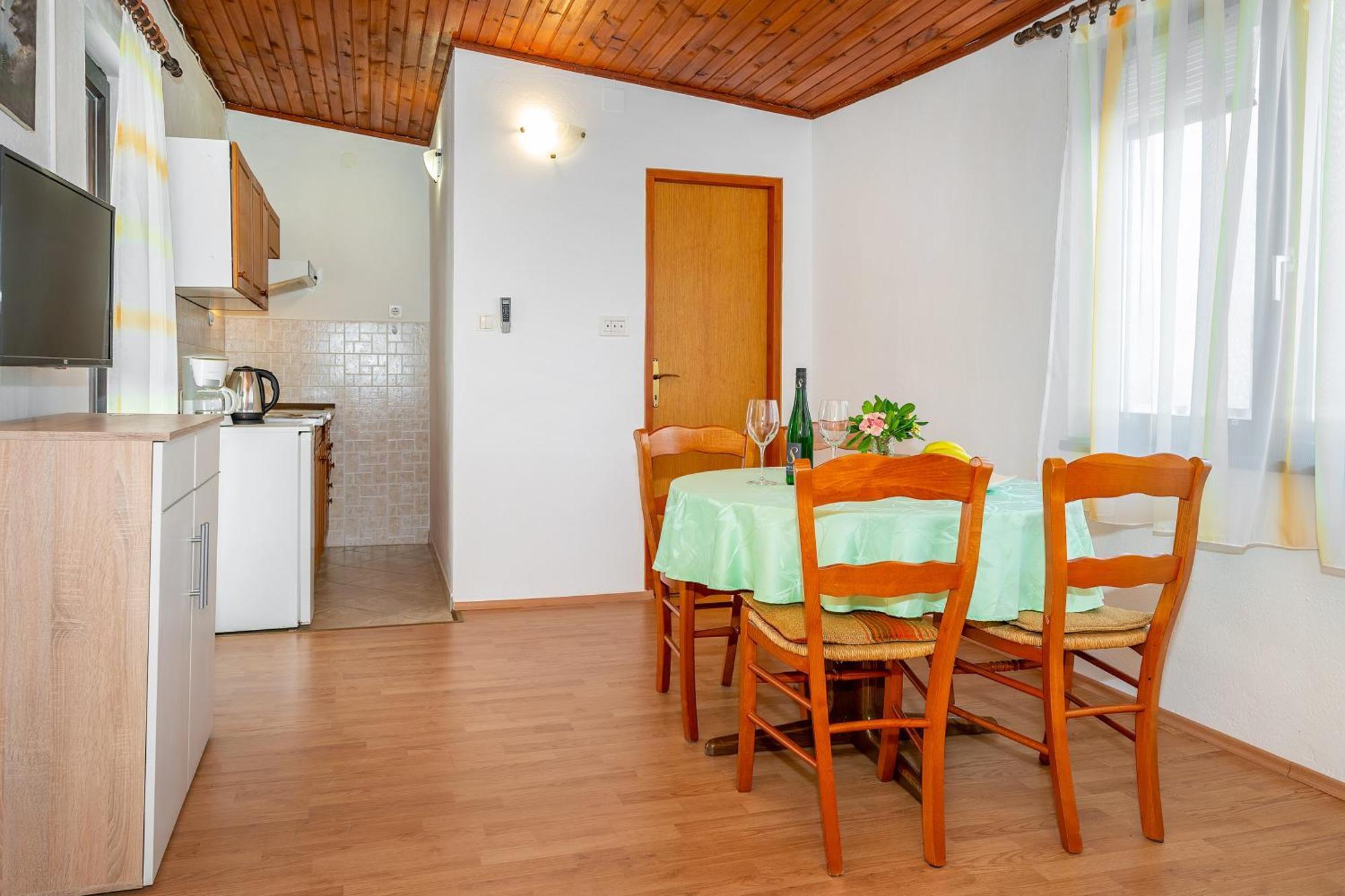 Apartments Sucur With Terrace Baška Exteriör bild