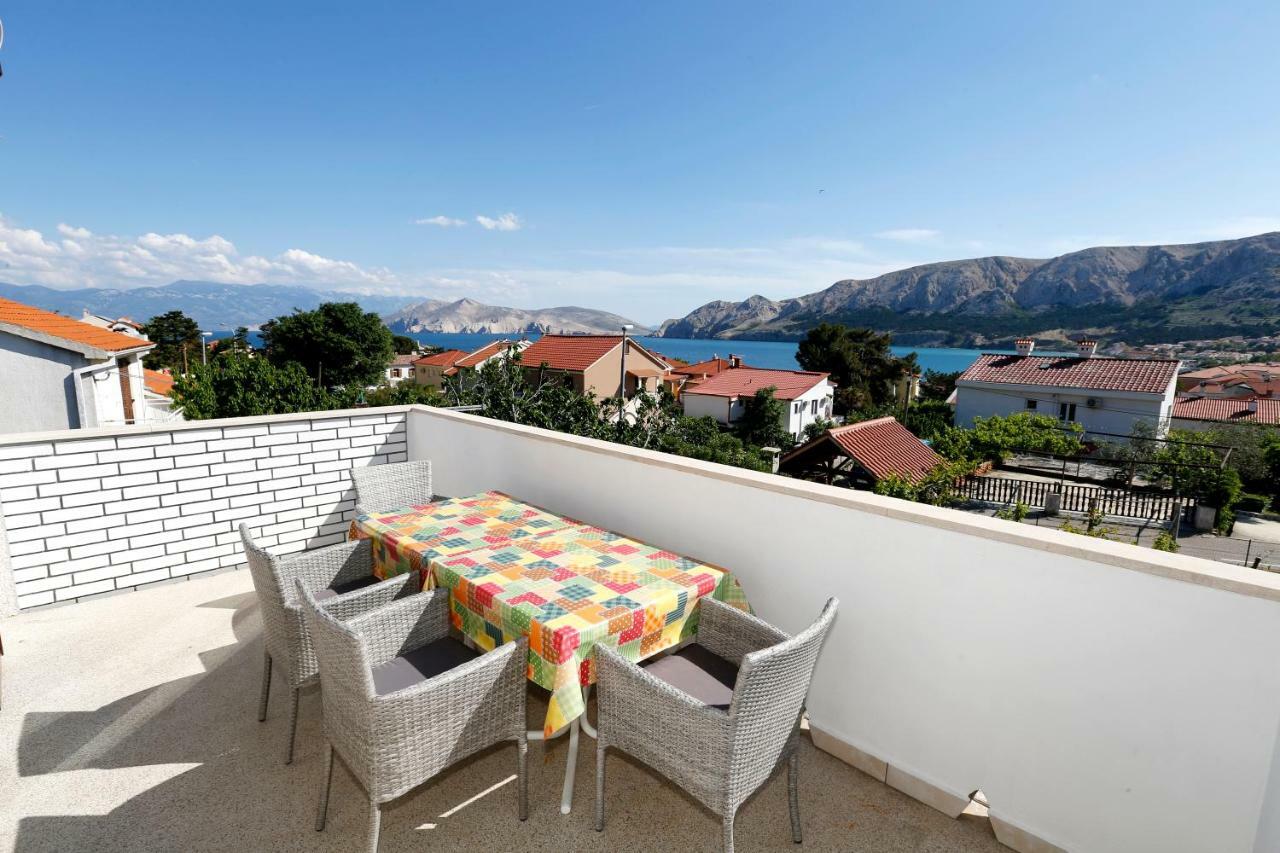 Apartments Sucur With Terrace Baška Exteriör bild